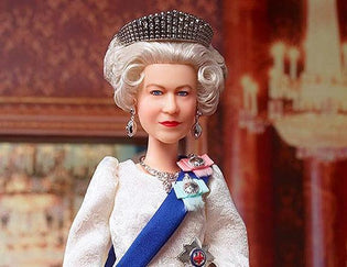  Queen Elizabeth II Barbie Doll Wears Replica of the Famous ‘Fringe Tiara’ - Diamond Designs