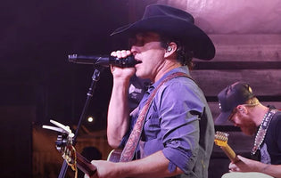  Music Friday: Aaron Watson Pledges His Devotion in 'Diamonds and Daughters'