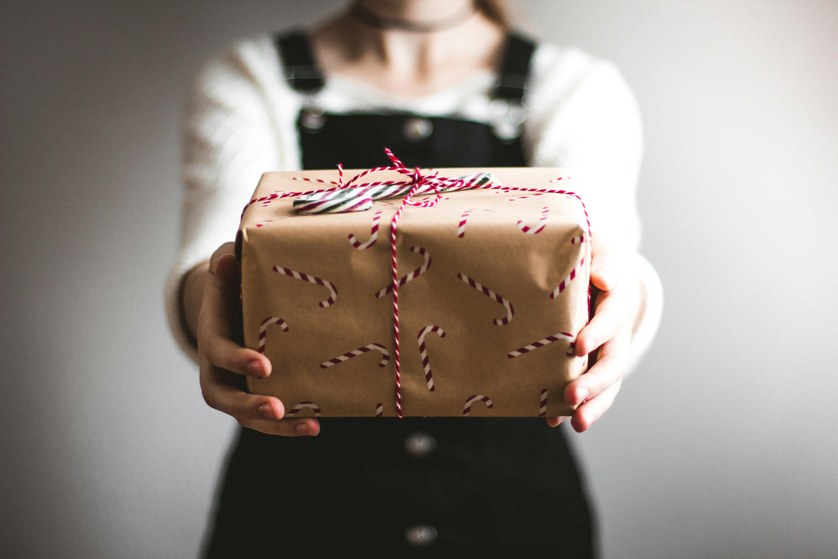 Choosing The Perfect Holiday Jewelry Gifts for Mom