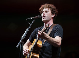 Music Friday: Vance Joy Reminisces How We Were 'Like Gold' in His 2017 Hit