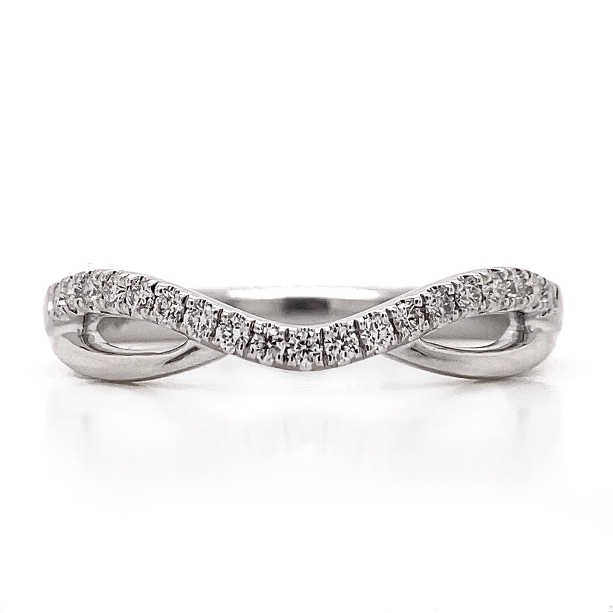 Diamond Designs White 18 Karat Gold Wedding Band Size 6.5 0.18ctw