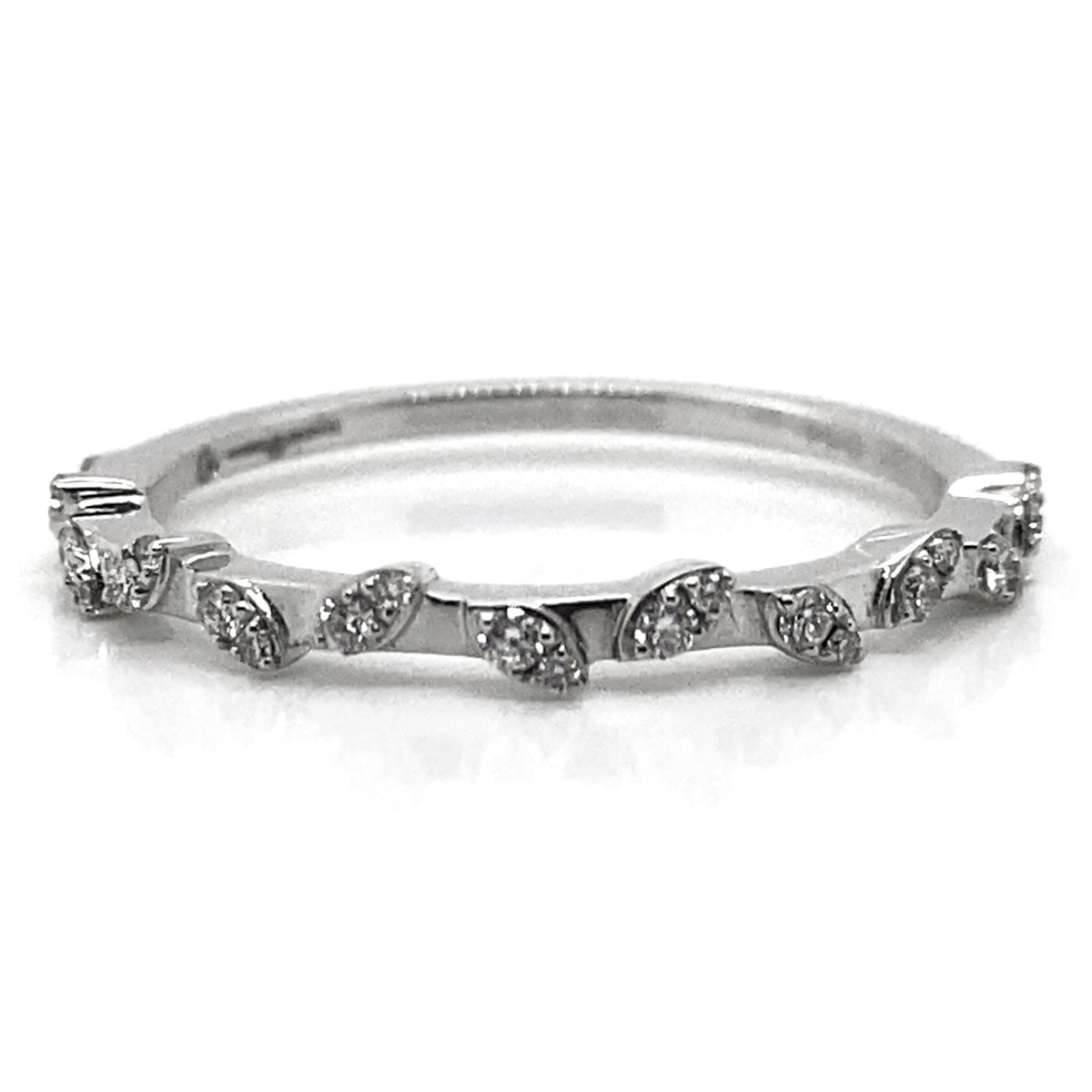 Diamond Designs White 18 Karat Gold Wedding Band Size 6.5 0.14ctw