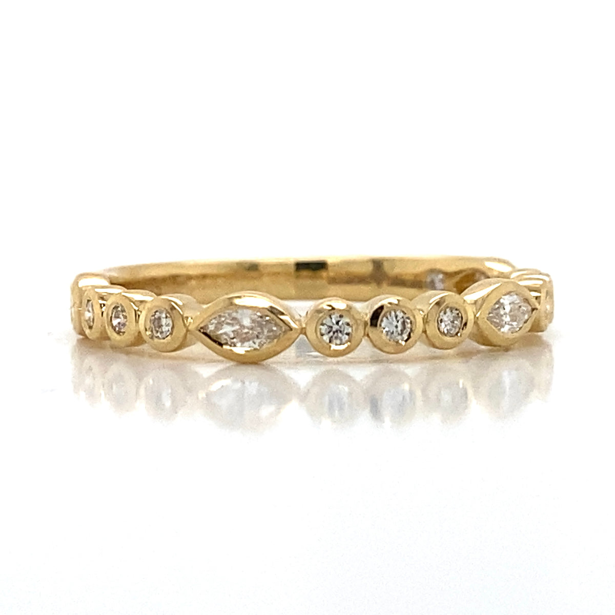 Yellow 18 Karat Gold Wedding Band Size 6.5 0.25ctw