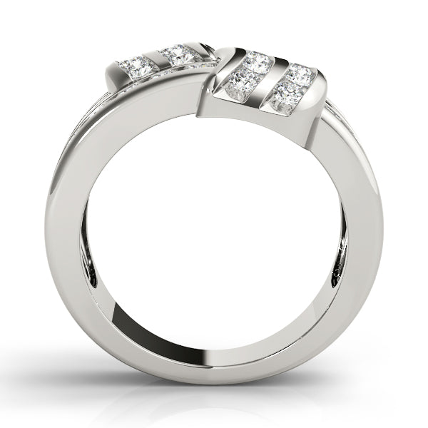 Diamond Fashion Fashion Rings in Gold