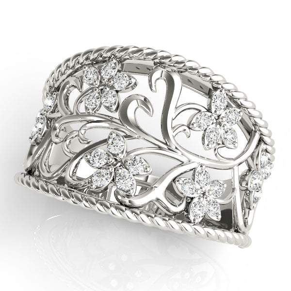 Floral Filigree Fashion Ring in Gold