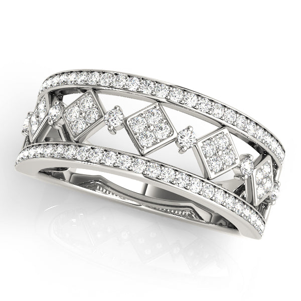 Round Diamond Fashion Band in Gold