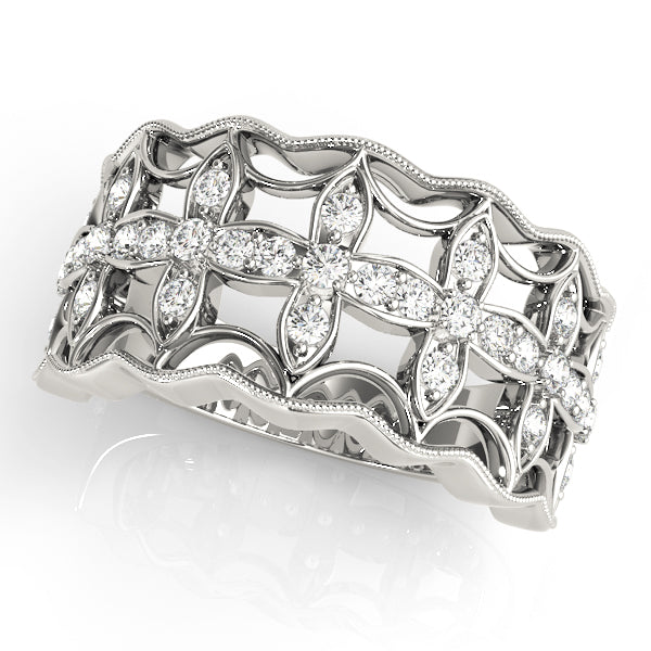 Round Diamond Fashion Band in Gold