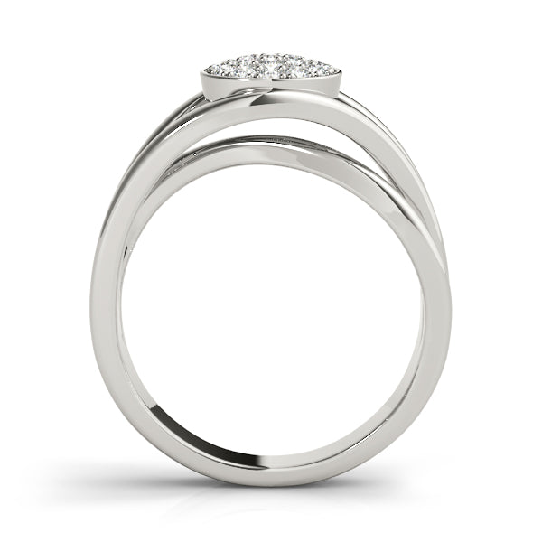 Bezel Set Cluster Fashion Band in Gold