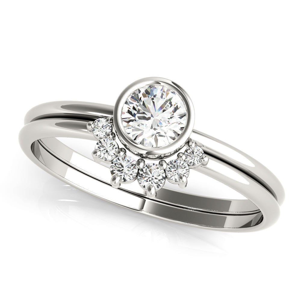 Bezel Set Fashion Ring in Gold