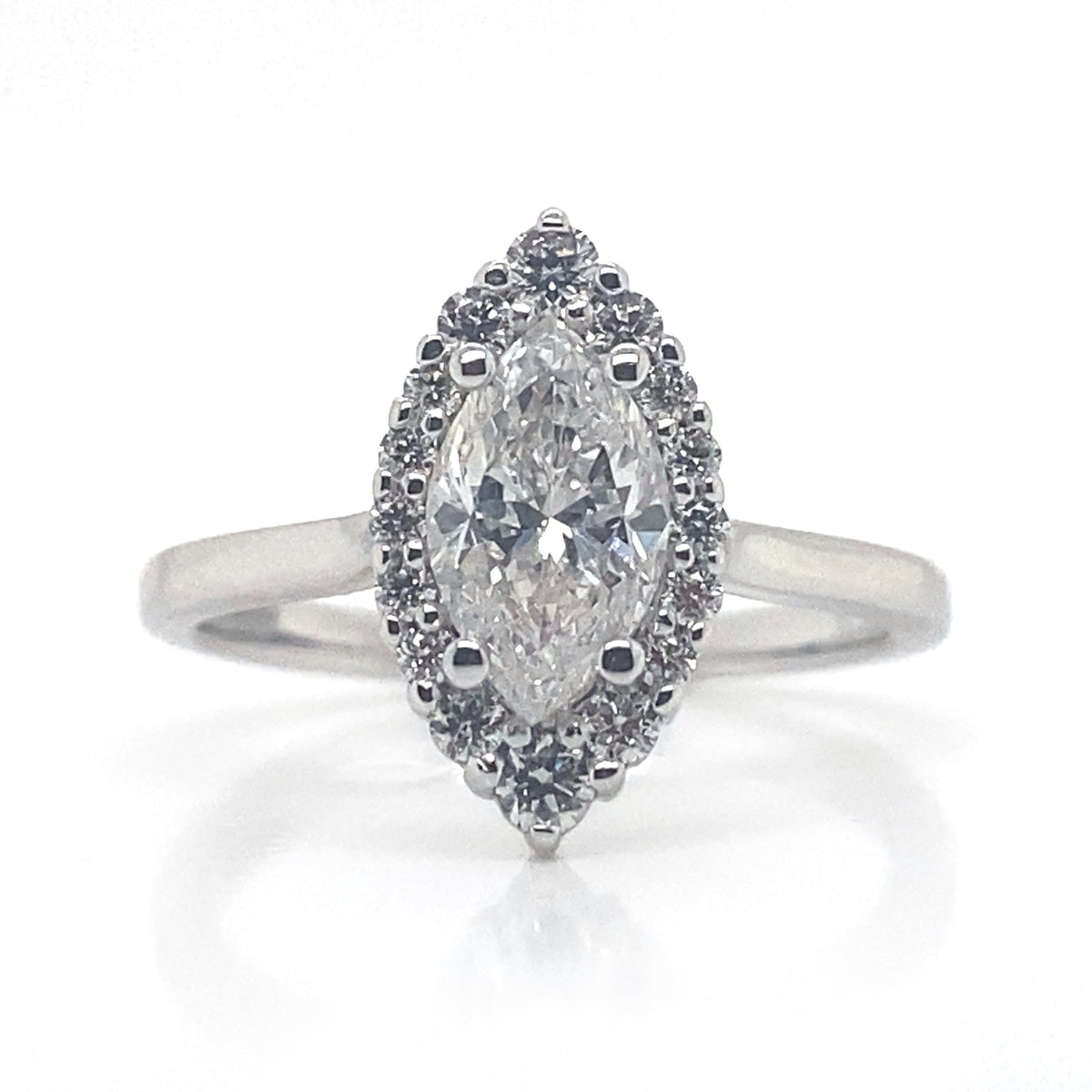 Diamond Designs 18 Karat White Gold Halo Diamond Engagement Ring Size 6.5 *