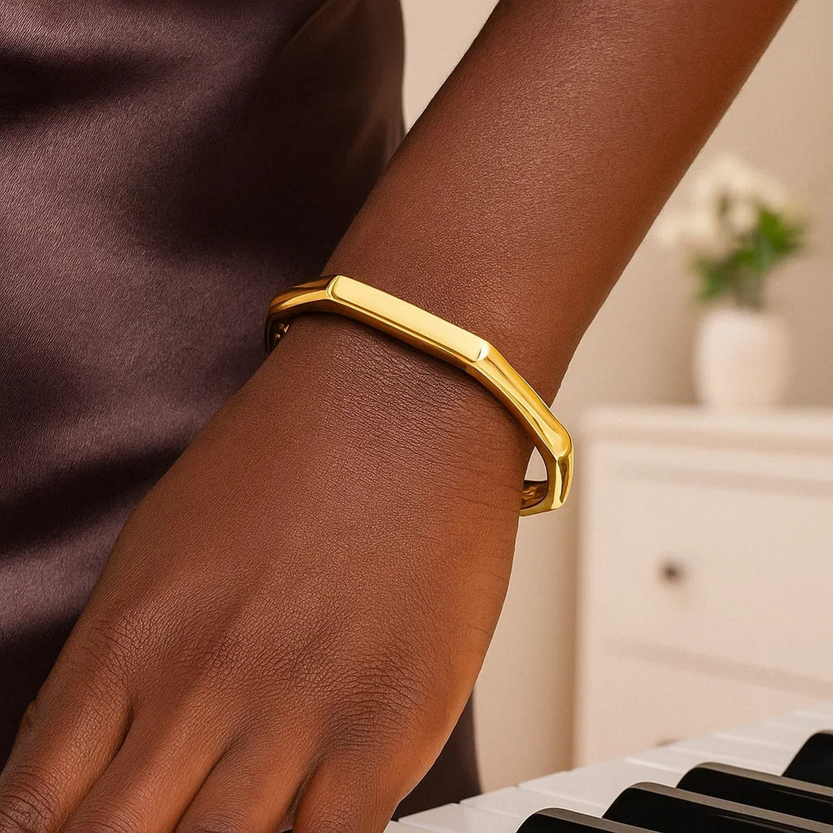 14K Yellow Gold High Polish Geometric Bangle (6.10 mm), view 4