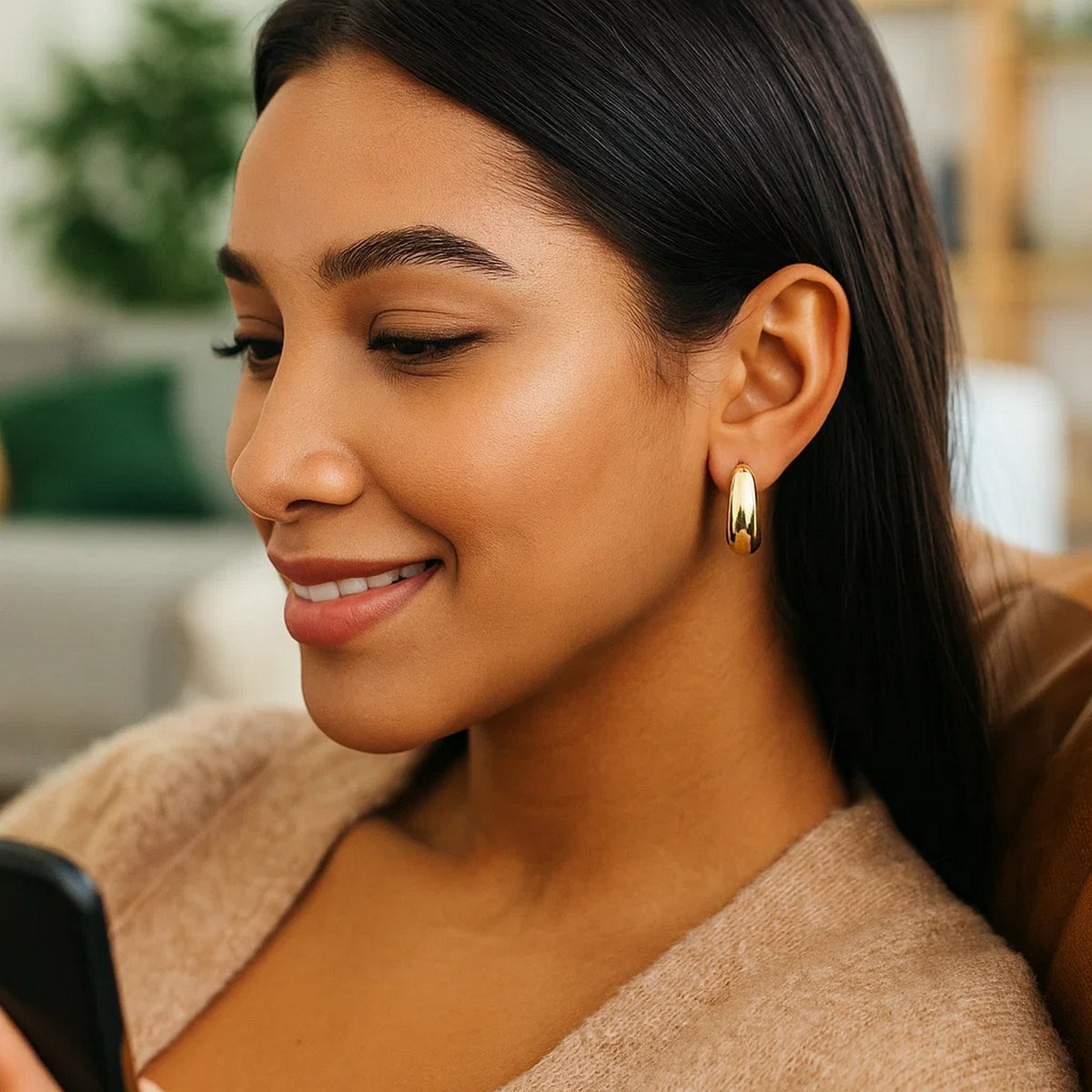 14K Yellow Gold Large Tapered Hoop Earrings (20x20.00 mm), view 4
