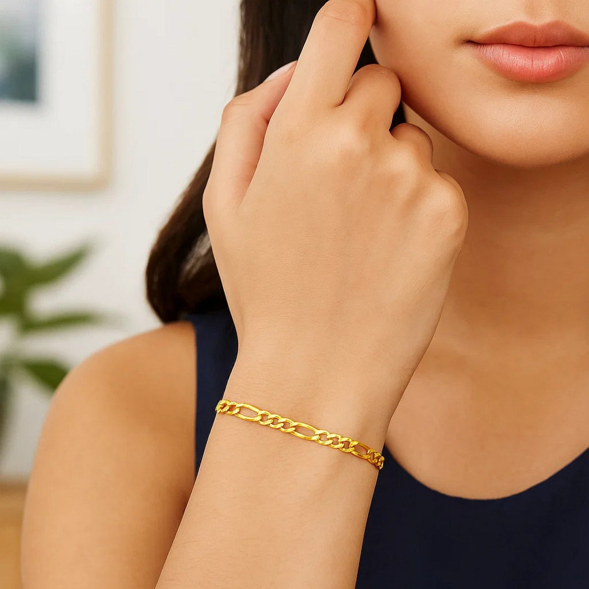 10K Yellow Gold Solid Figaro Bracelet (4.50 mm), view 6