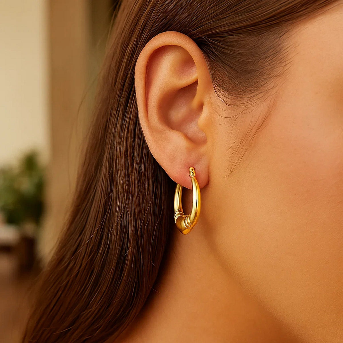 Medium Heart Hoop Earrings in 14K Yellow Gold, view 3