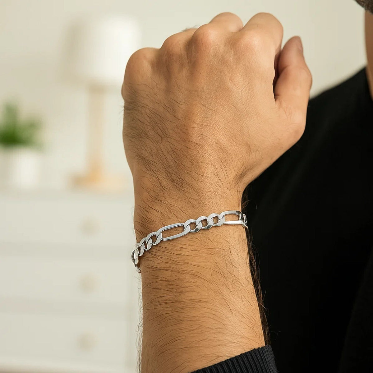 14K White Gold Solid Figaro Bracelet (6.00 mm), view 5