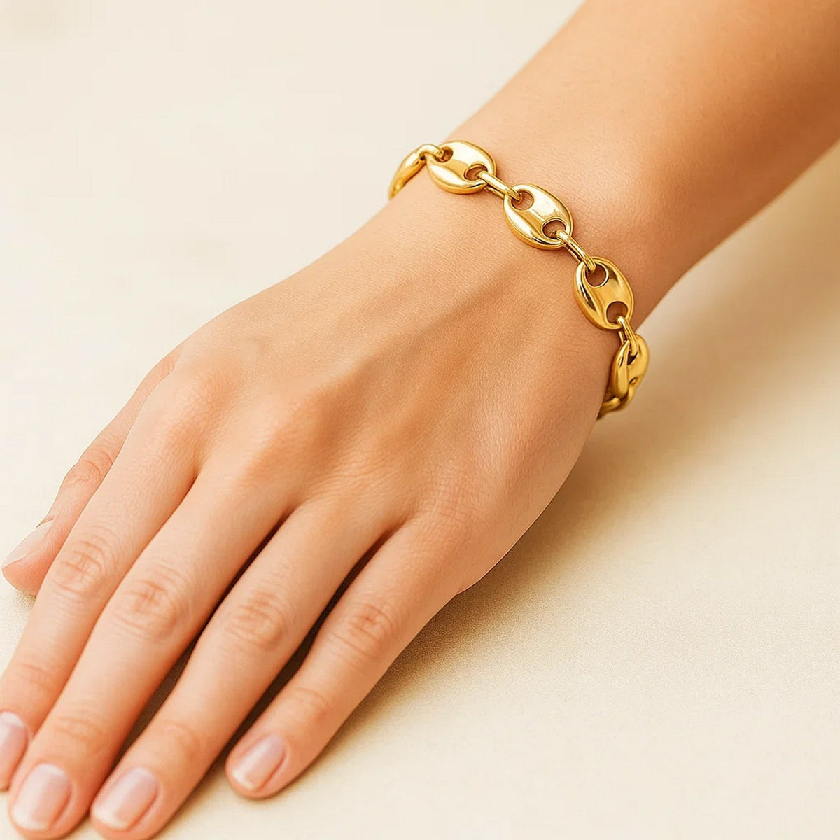 14K Yellow Gold High Polish Lite Puffed Mariner Link Bracelet (12.00 mm), view 3
