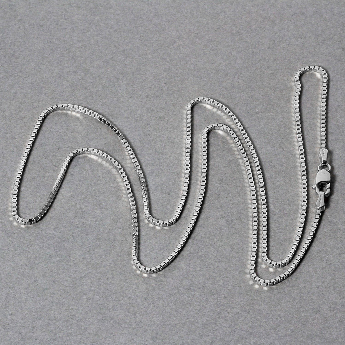 14k White Gold Classic Box Chain (1.10 mm), view 12