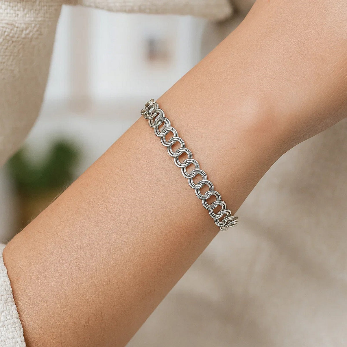 14K White Gold Solid Double Link Charm Bracelet (5.00 mm), view 3
