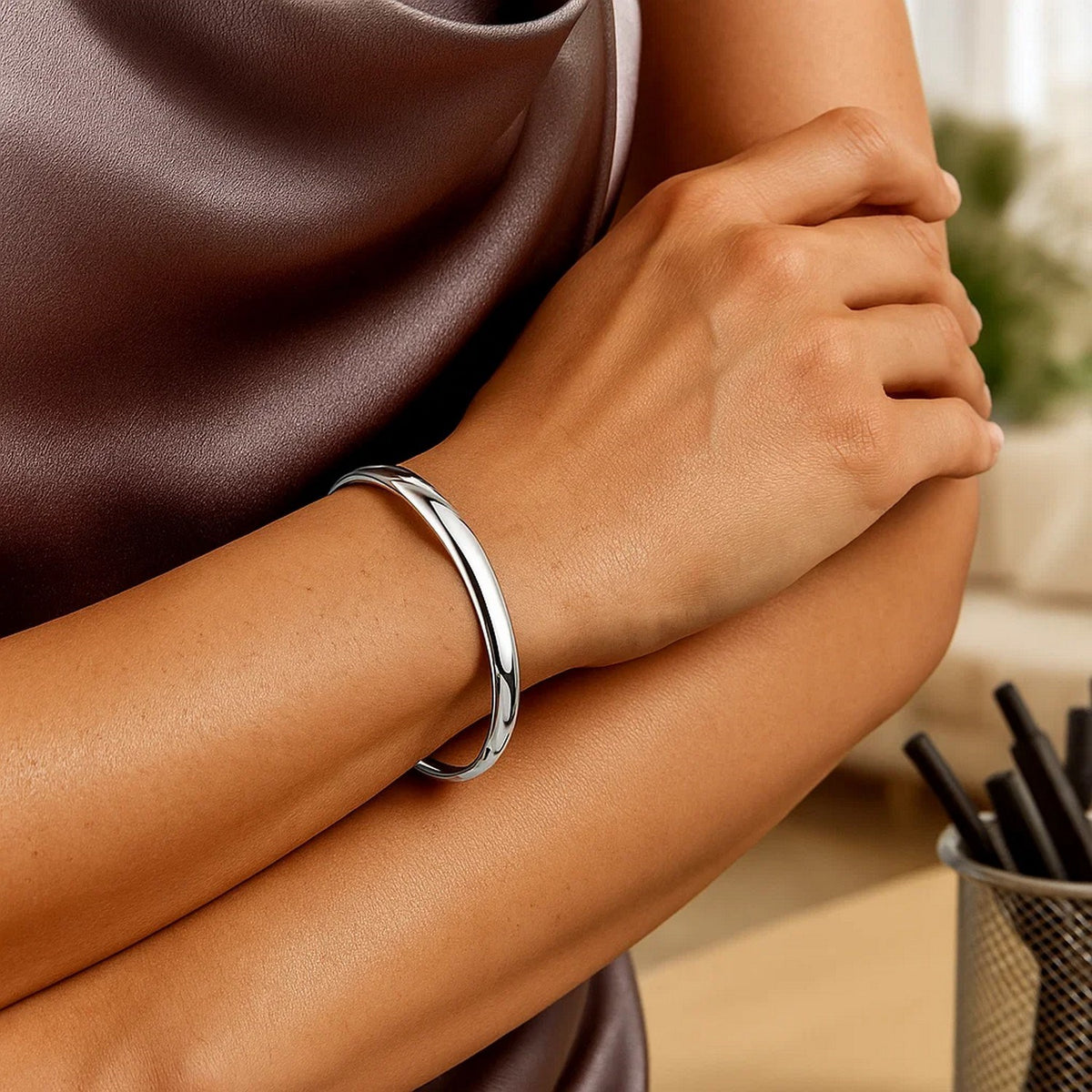 Classic Bangle in 14K White Gold (5.00 mm), view 6