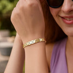 Nature Inspired Clover Bracelet in 14K Yellow Gold (6.50 mm), view 5