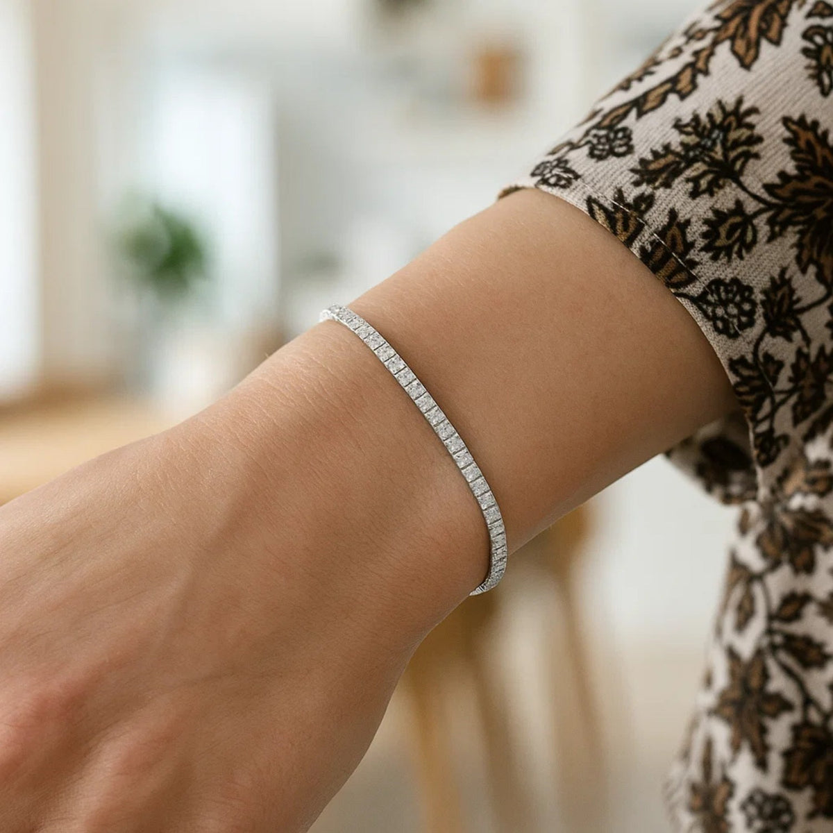 14K White Gold Mini Glacier Bracelet (2.10 mm), view 4