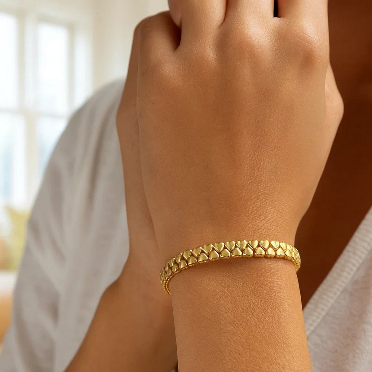 14K Yellow Gold Sweetheart Link Bracelet (7.00 mm), view 3
