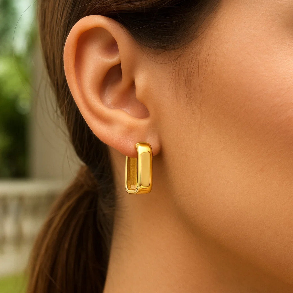 14 Yellow Gold Square Hoop Earrings, view 5
