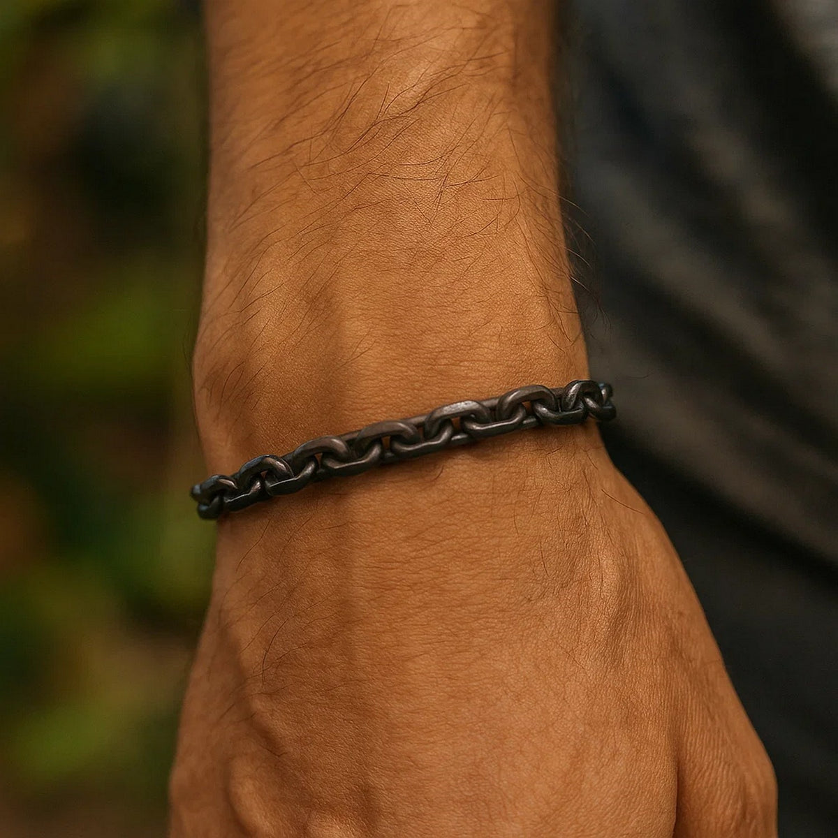 Sterling Silver Black Ruthenium Plated Oval Link Bracelet (5.60 mm), view 6