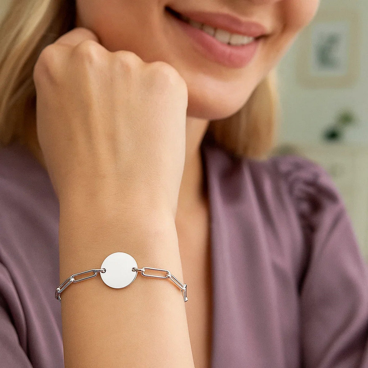 Sterling Silver Rhodium Plated Engravable Circle Paperclip Bracelet (2.10 mm), view 4