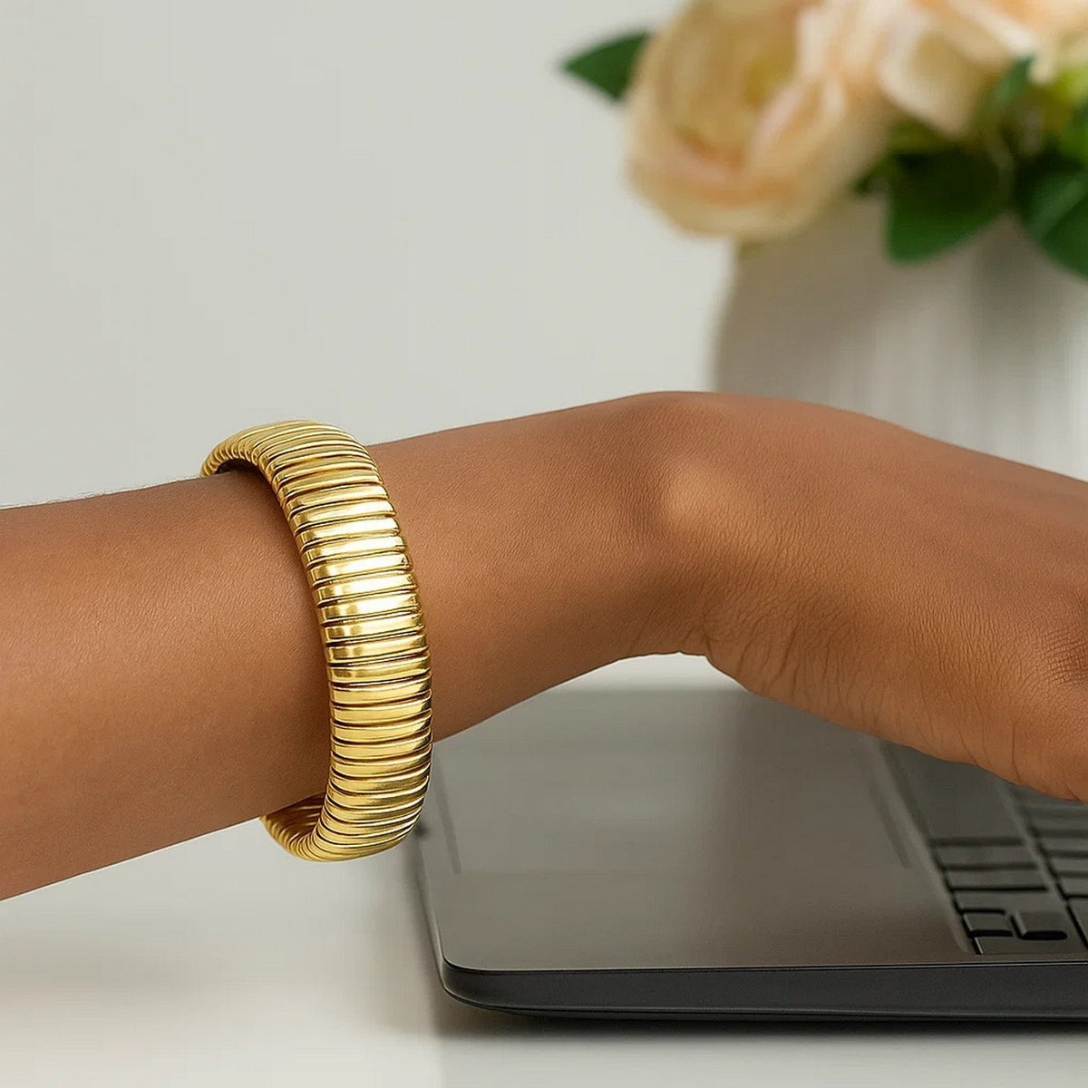 Sterling Silver Yellow Gold Plated Thick Tubogas Bracelet (16.00 mm), view 6