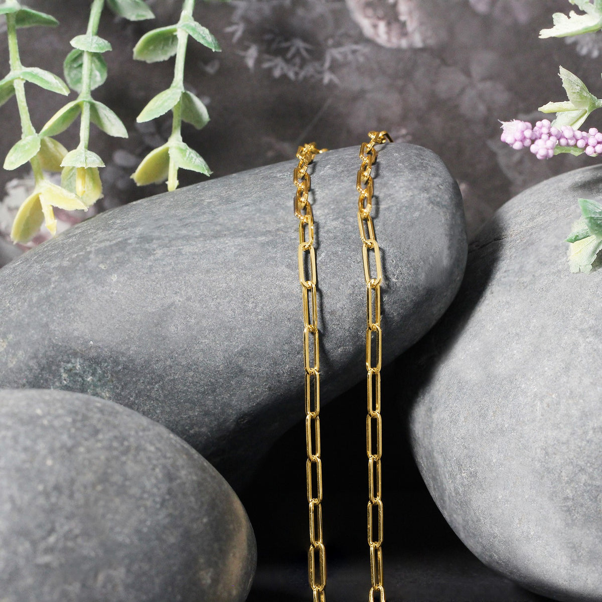 14K Yellow Gold Paperclip Chain (2.50 mm), view 8