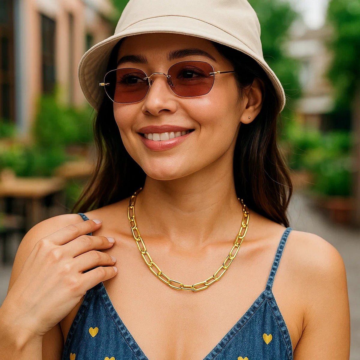 14K Yellow Gold Rounded Paperclip Chain Necklace, view 11