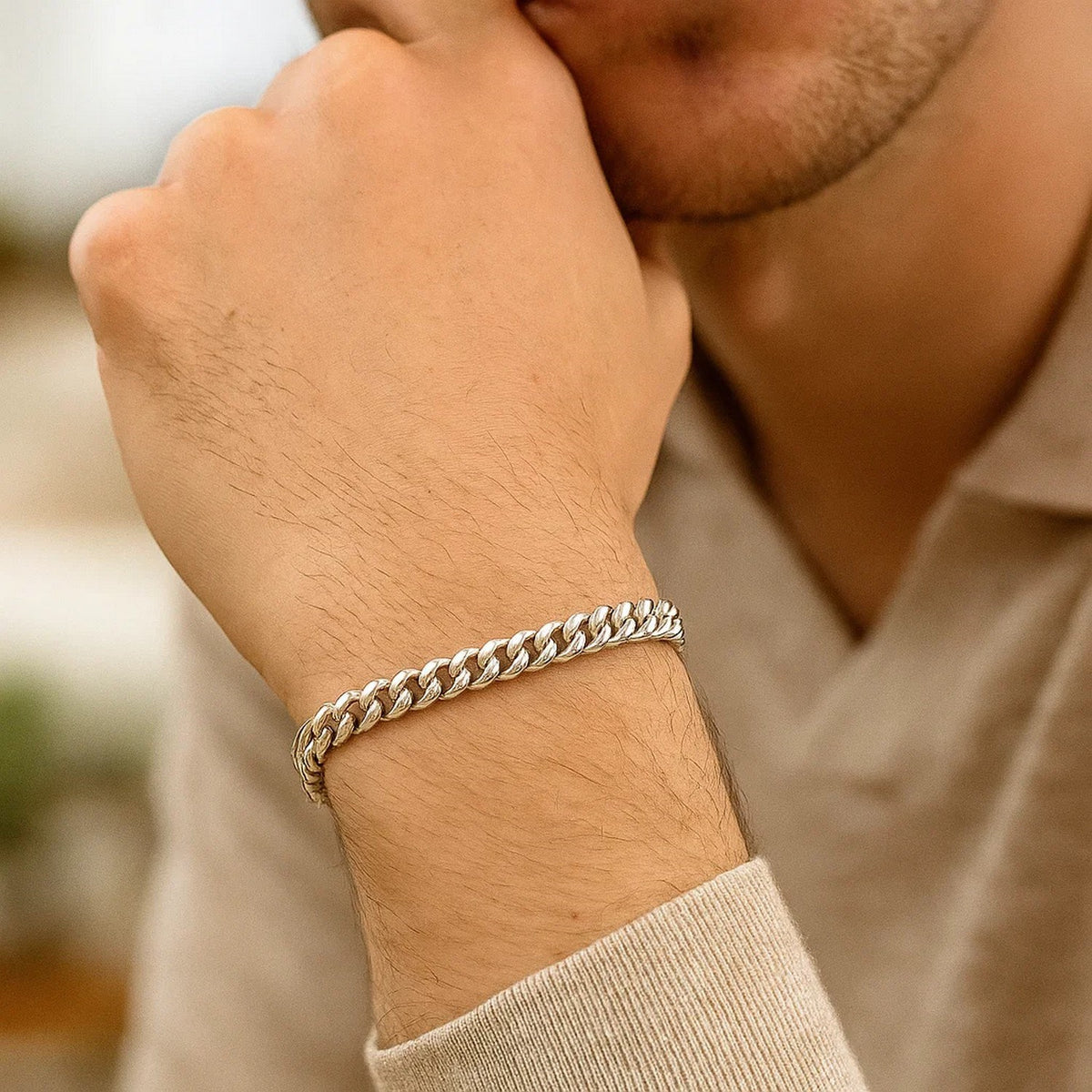 14K White Gold Classic Miami Cuban Solid Bracelet (5.00 mm), view 4