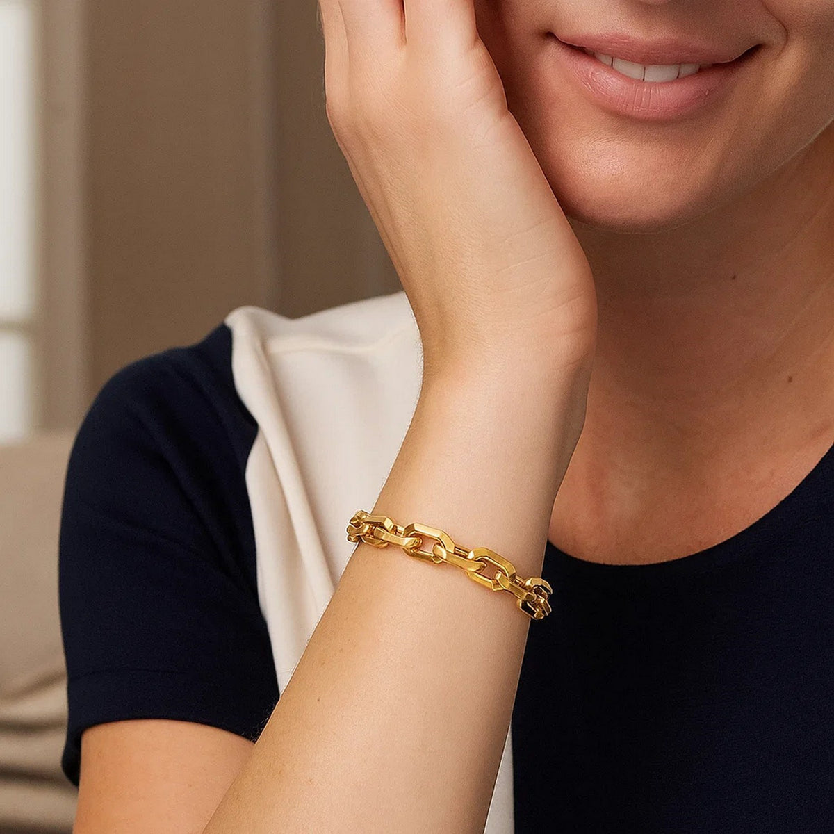 14K Yellow Gold Faceted Octagonal Link Chain Bracelet (8.10 mm), view 3