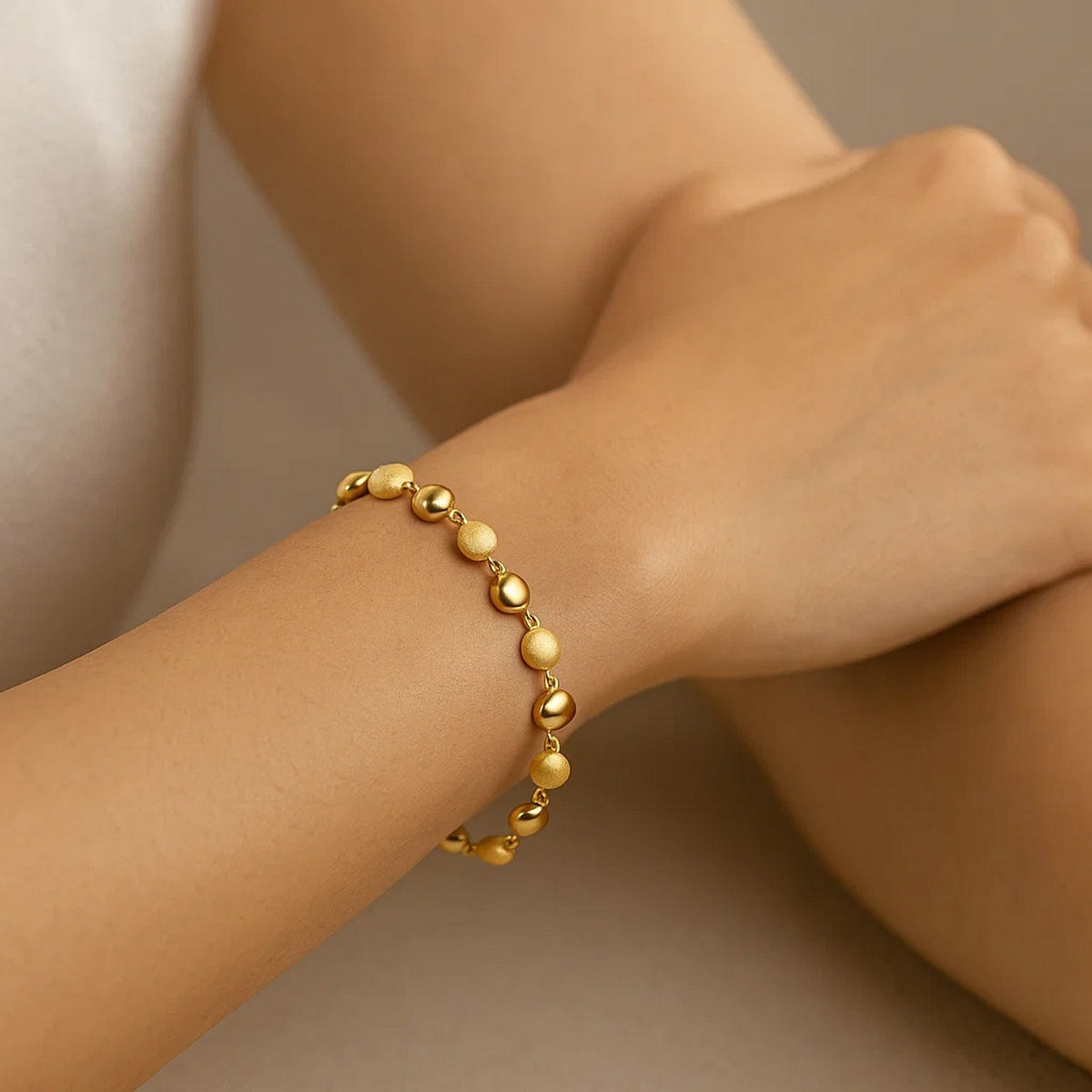 14K Yellow Gold Polished and Satin Pebble Bracelet (6.00 mm), view 3