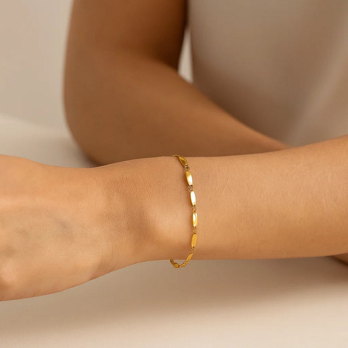 14K Yellow Gold Flat Pebble Link Bracelet (2.50 mm), view 5
