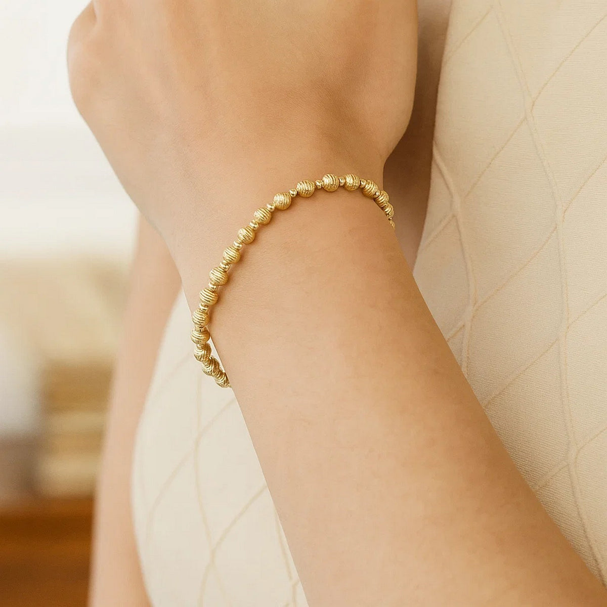 14K Yellow Gold Disco Diamond Cut Bead Bracelet (4.00 mm), view 4