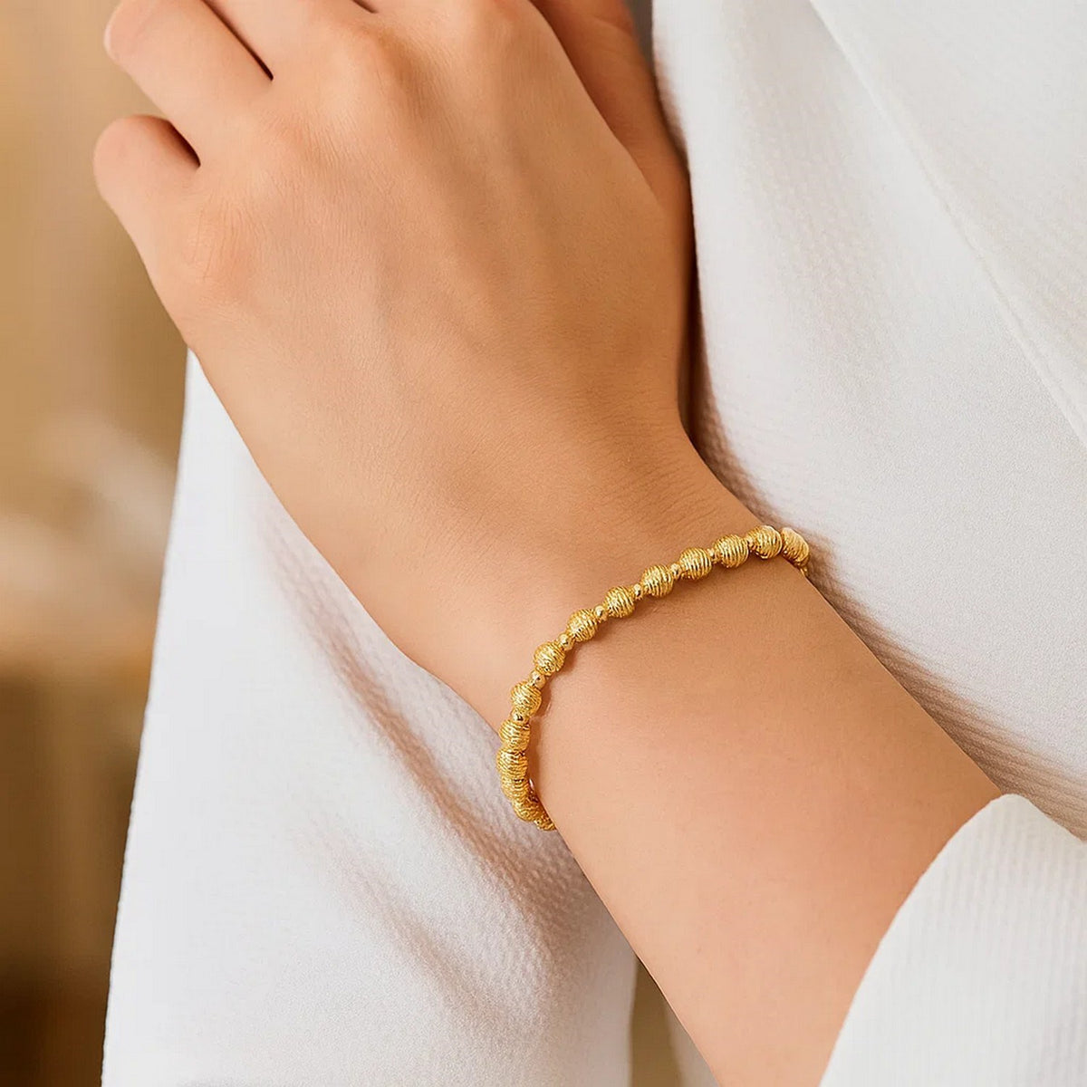14K Yellow Gold Disco Diamond Cut Bead Bracelet (4.00 mm), view 5