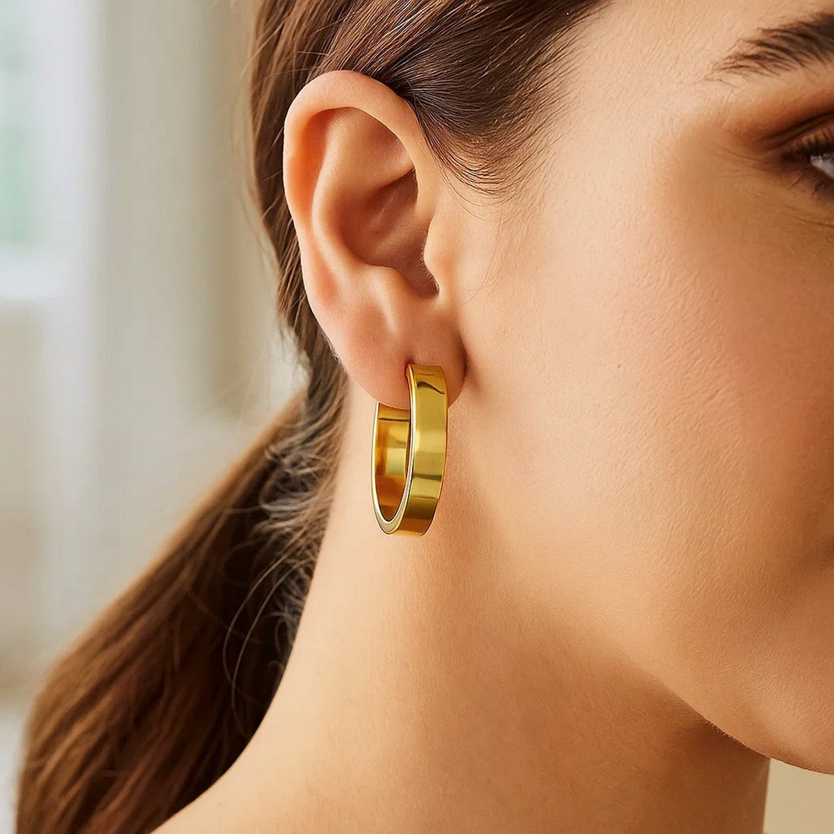 Medium Tube Shaped Hoop Earrings in 14K Yellow Gold, view 4
