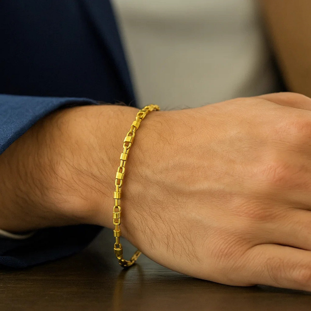14K Yellow Gold Square Byzantine Chain Bracelet (2.00 mm), view 3