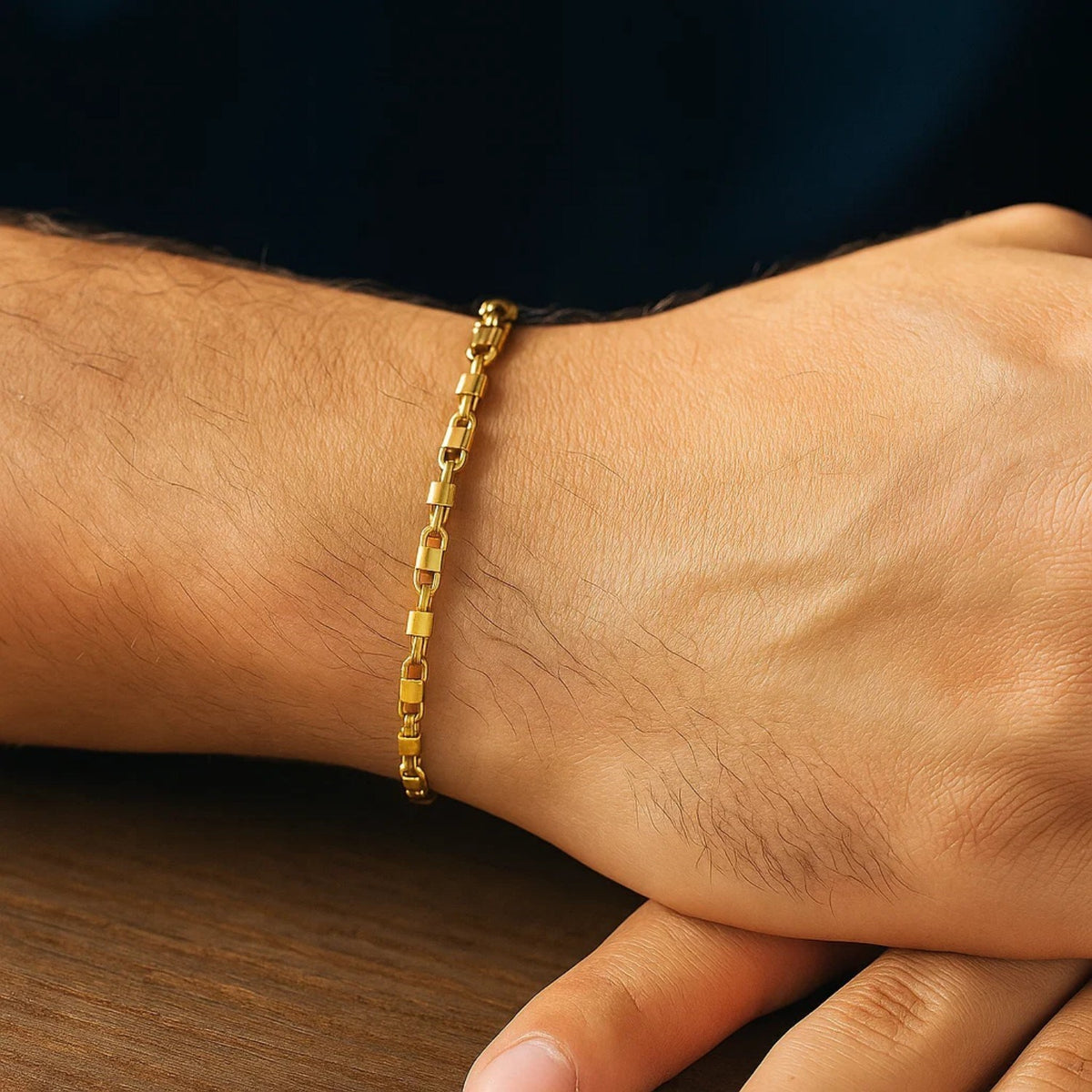 14K Yellow Gold Square Byzantine Chain Bracelet (2.00 mm), view 4