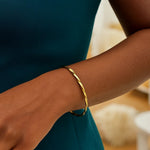 14K Yellow Gold Thin Twisted Shiny Bangle (2.50 mm), view 5