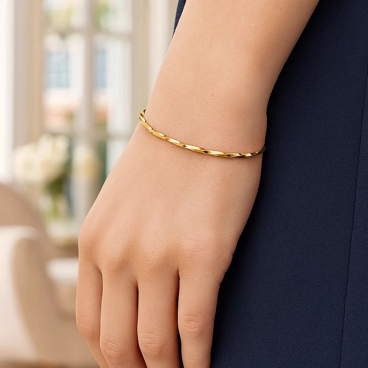 14K Yellow Gold Thin Twisted Shiny Bangle (2.50 mm), view 6
