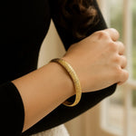 Engraved Medium Bangle in 14K Yellow Gold (6.20 mm), view 3