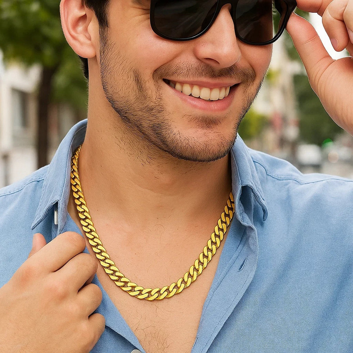 14K Yellow Gold 22 inch Polished Curb Chain Necklace, view 3