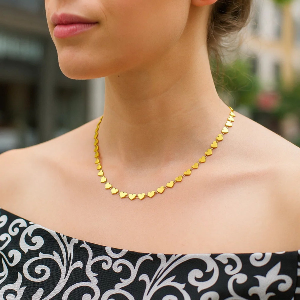14K Yellow Gold Mirrored Heart Chain Necklace, view 3