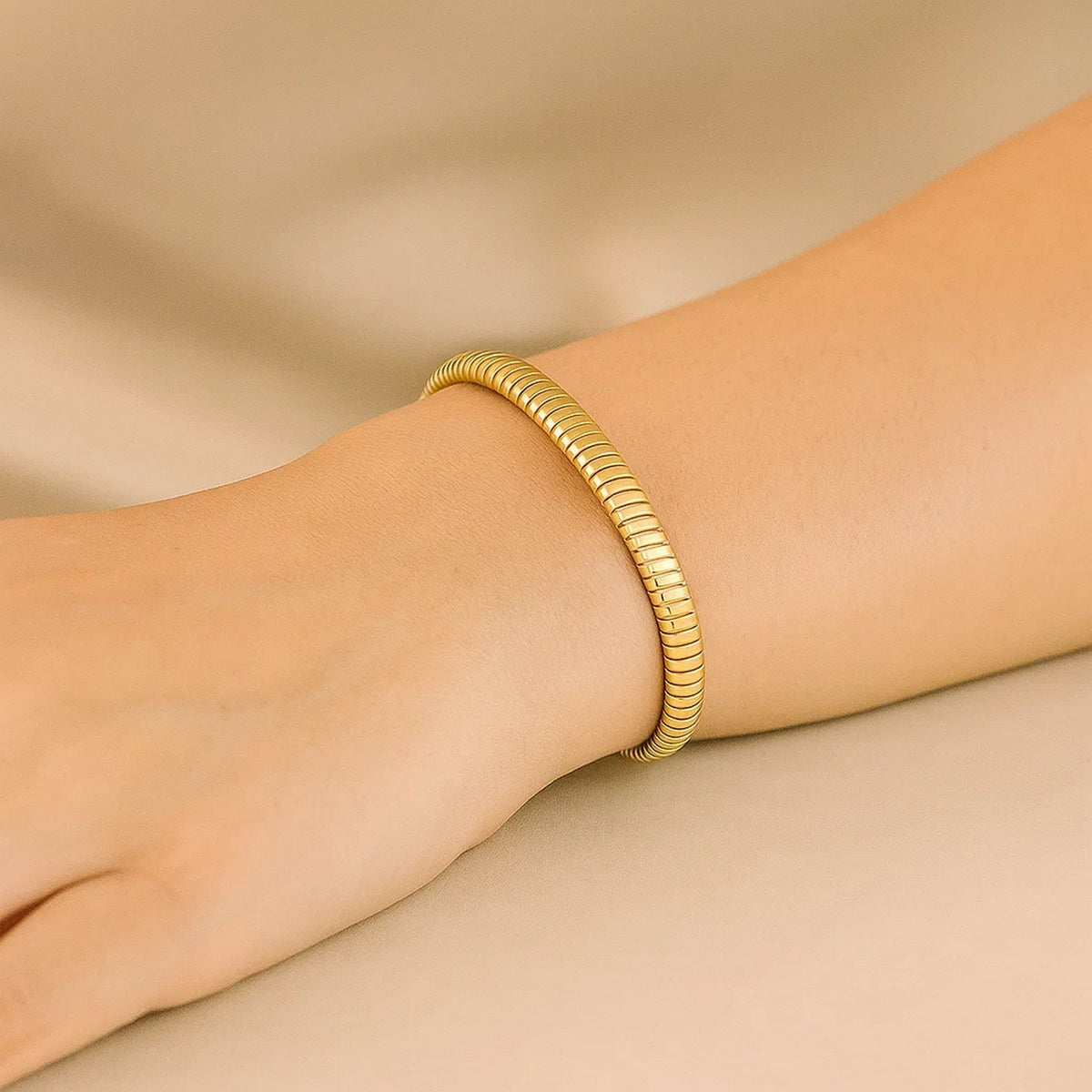 14K Yellow Gold Tubogas Bracelet (5.00 mm), view 3