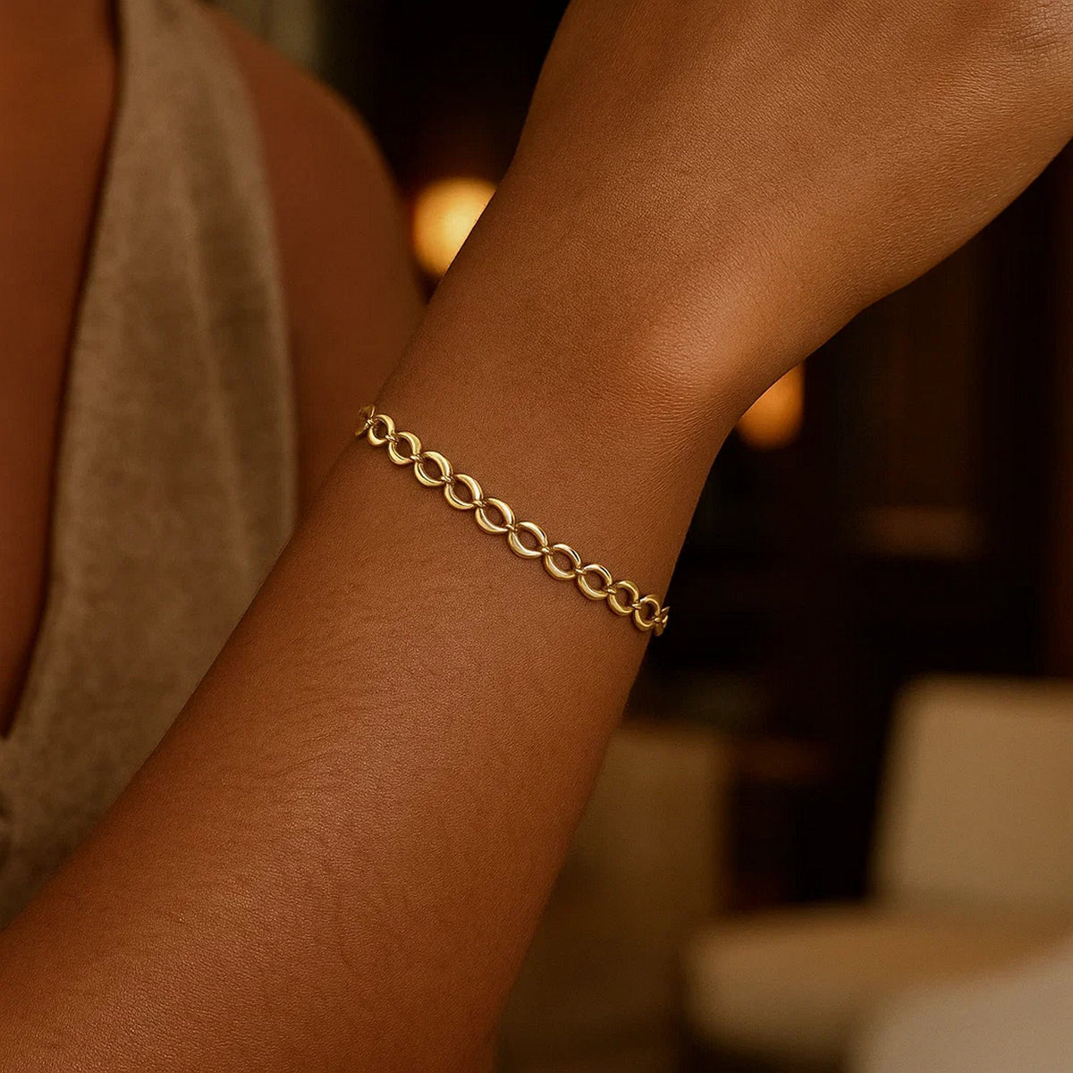 10K Yellow Gold Fancy Open Oval Link Bracelet, view 3