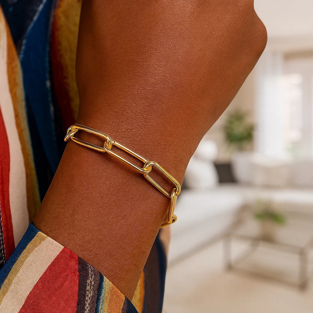 14K Yellow Gold Lite Round Wire Paperclip Bracelet (8.50 mm), view 4