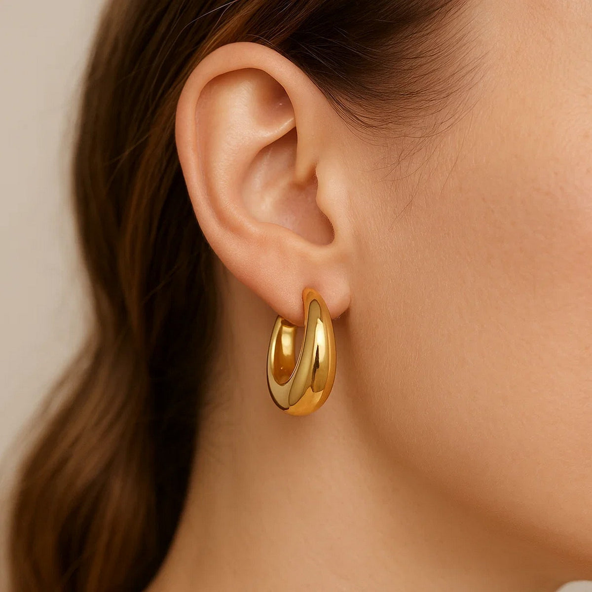 Medium Tapered Hoop Earrings in 14K Yellow Gold, view 5
